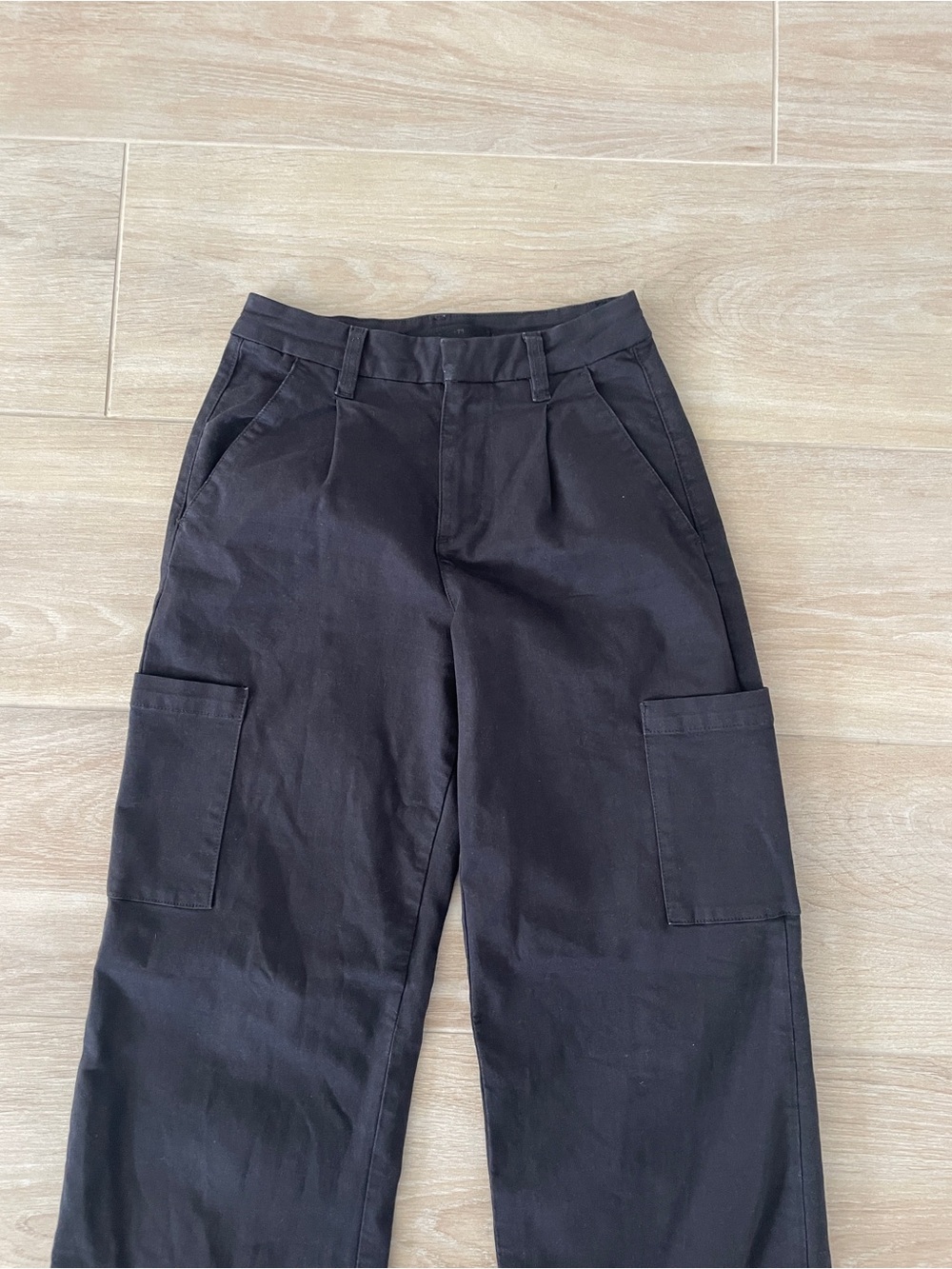 Joe's Jeans Petra High-Rise Wide-Leg Cargo Pants Size 26 $218 MSRP - Picture 4 of 7